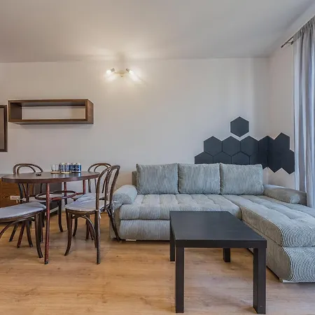 Z Parkingiem By Oneapartments Διαμέρισμα Σόποτ