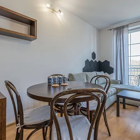 Z Parkingiem By Oneapartments Apartament
